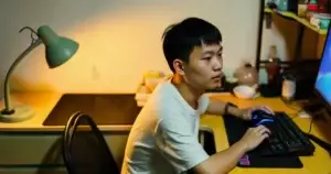 မန္တလေး eSports ပြိုင်ပွဲတစ်ခုကို စတင်ဖန်တီးခဲ့သူ — ဒေသခံ ကစားသမားလူငယ်၏ နောက်ခံဇာတ်လမ်း