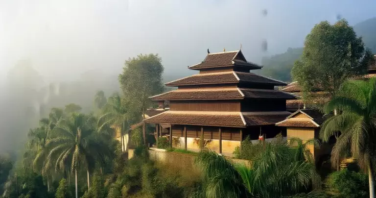 မောက်မြို့နယ် ဘုန်းကြီးကျောင်းသို့ စစ်တပ်လေကြောင်းတိုက်ခိုက်မှုတွင် အရပ်သား ၅ ဦး ကျဆုံး၊ ၄ ဦး ဒဏ်ရာရ