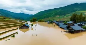 မန္တလေးတိုင်း မောကောနှင့် မဒယာမြို့နယ်များတွင် ရေကြီးရေလျှံ၊ မြေပြိုမှုများကြောင့် နေရပ်စွန့်ခွာသူ ထောင်နှင့်ချီ