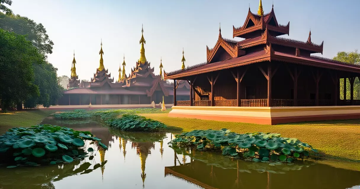 မန္တလေး နန်းတော်ဟောင်း &mdash; မြစ်ရေကာနှင့် ရွှေဇောင်းများ
