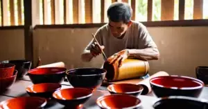 မန္တလေး ရိုးရာ လက်မှုပညာမှာ စဉ့်ထည်ပစ္စည်း ဘယ်လိုလုပ်သလဲ — အဆင့်ဆင့် လမ်းညွှန်