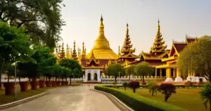 မန်တလေးဘေ သည် တကယ်ရှိသောနေရာလား — မြန်မာ မန်တလေးမြို့နှင့် Las Vegas ရှိ Mandalay Bay တို့၏ ဆက်နွယ်မှု