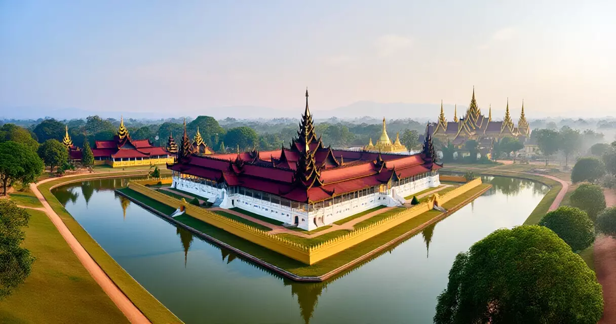 မြန်မာနိုင်ငံ မန္တလေးမြို့ရှိ သမိုင်းဝင် နန်းတော်ဧရိယာ ကြည့်ရှုရသောမြင်ကွင်း